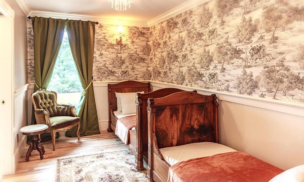 דהפוניאק ספרינגס Sunbright Inn מראה חיצוני תמונה